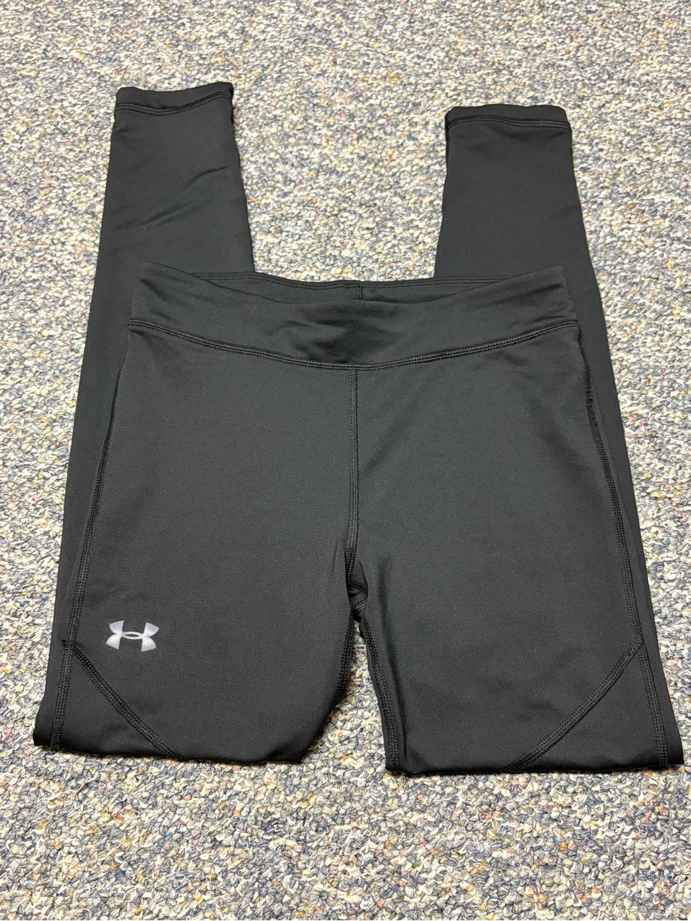 Under Armour youth Large Kids' Black Performance Leggings